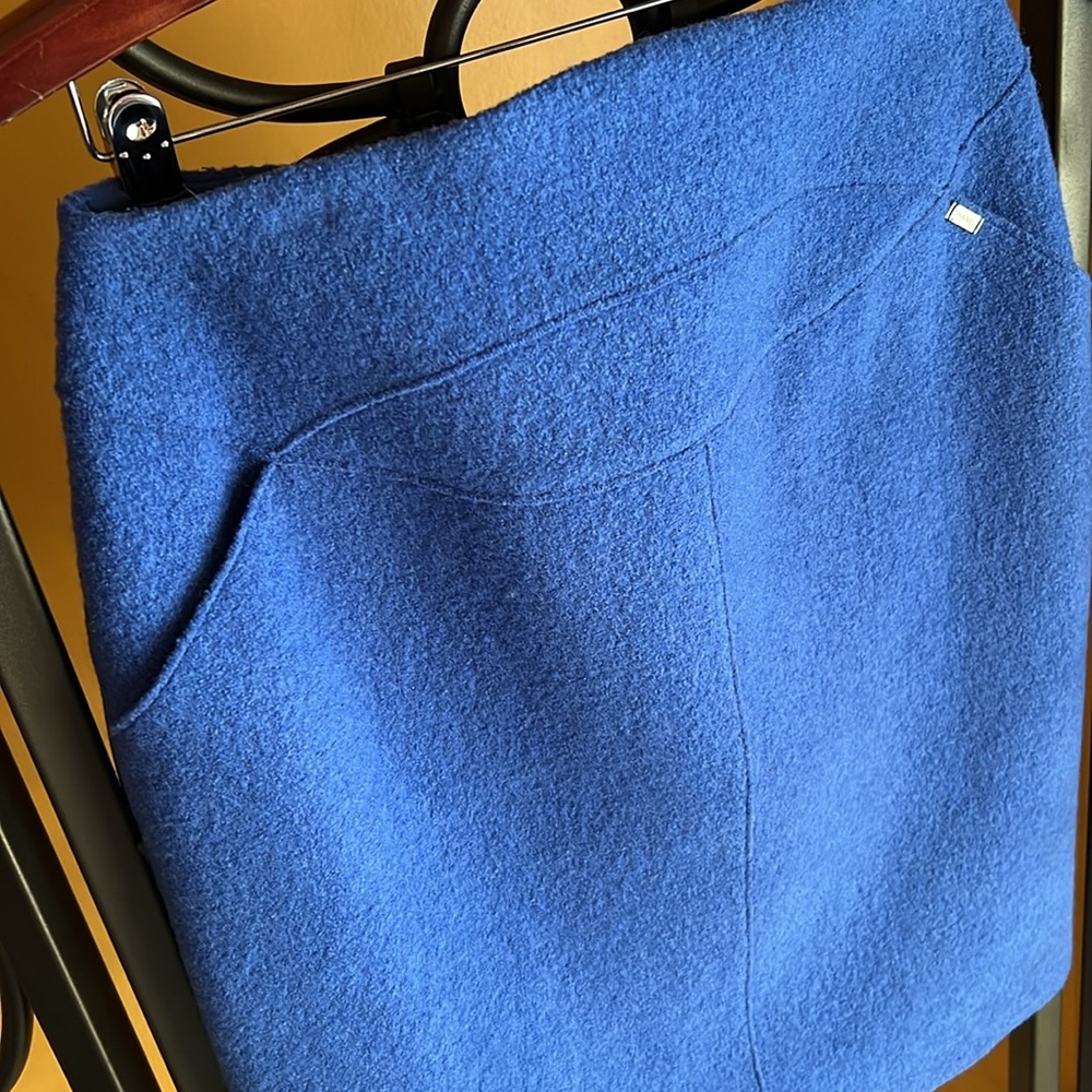 CHANEL Ready-To-Wear Wool Pencil Skirt - Picture 3 of 16